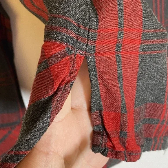 Cabi Top Womens Medium Red Black Plaid 1/2 Button Up Blouse Hi Low Festive Boho - Picture 6 of 16
